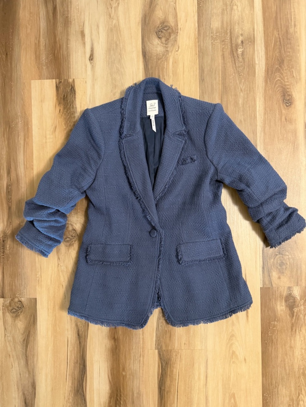 Cinq à Sept Blue Textured Blazer | Frayed Edge | Size 6